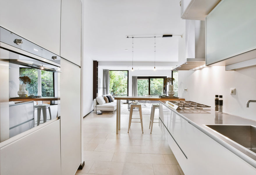 Custom Kitchen Cabinets