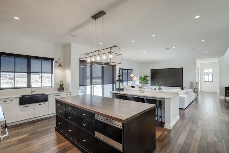 WATERMARK BY NEWWEST LUXURY HOMES