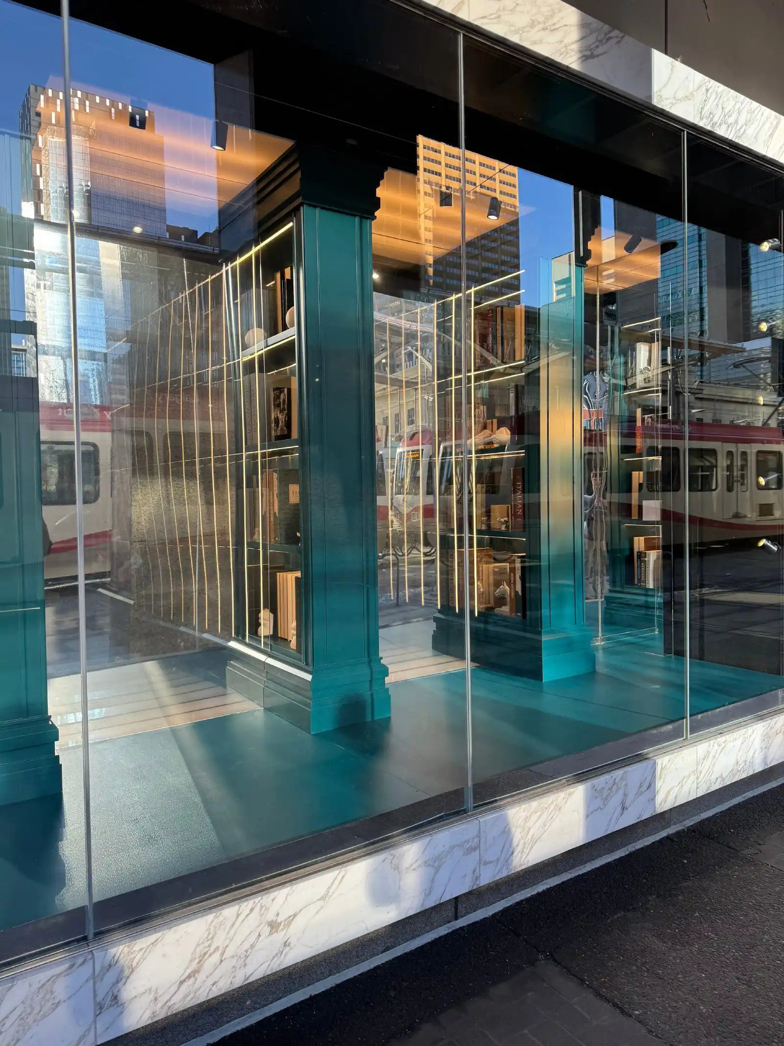 Gucci Showcase Display Built-ins