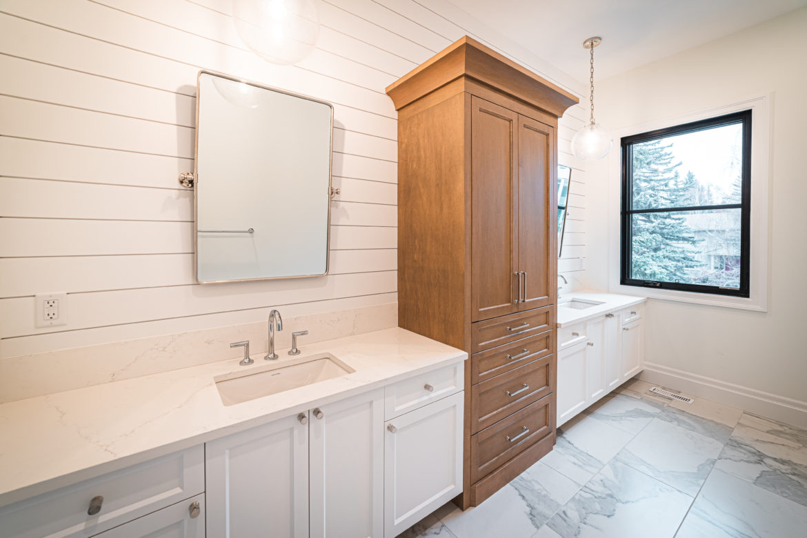 Wood Finish Bathroom