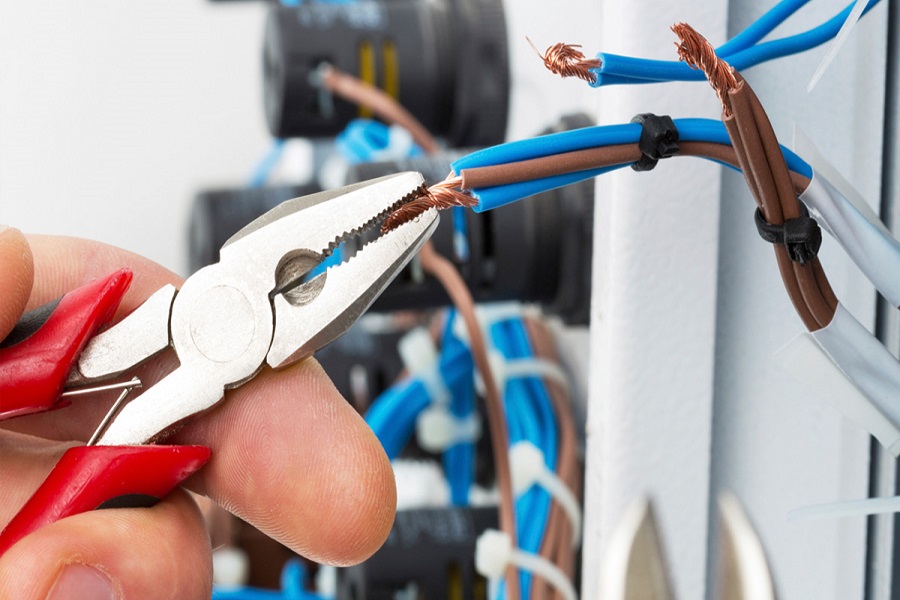 ELECTRICAL SERVICE & REPAIRS