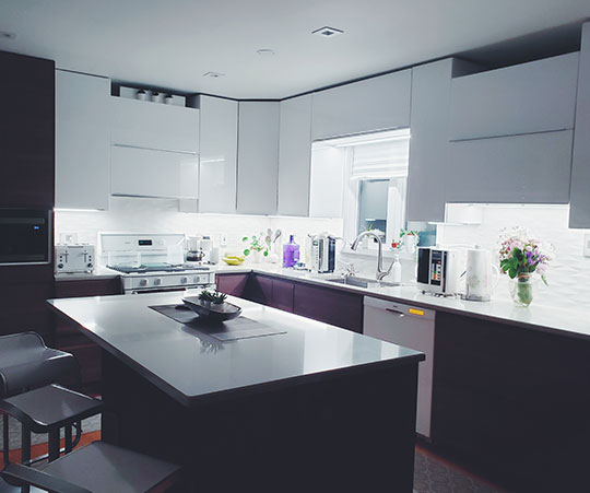 TRADITIONAL KITCHENS