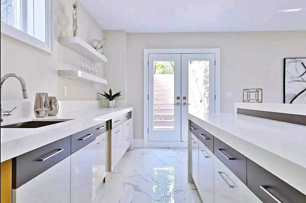 TRANSITIONAL KITCHENS