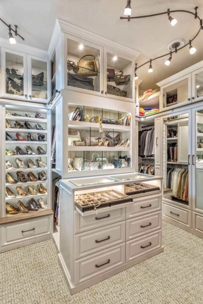 Custom Closet Organizer