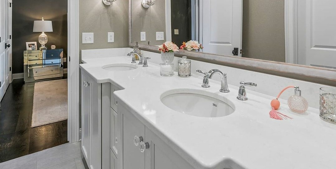 MSI Quartz - Glacier White