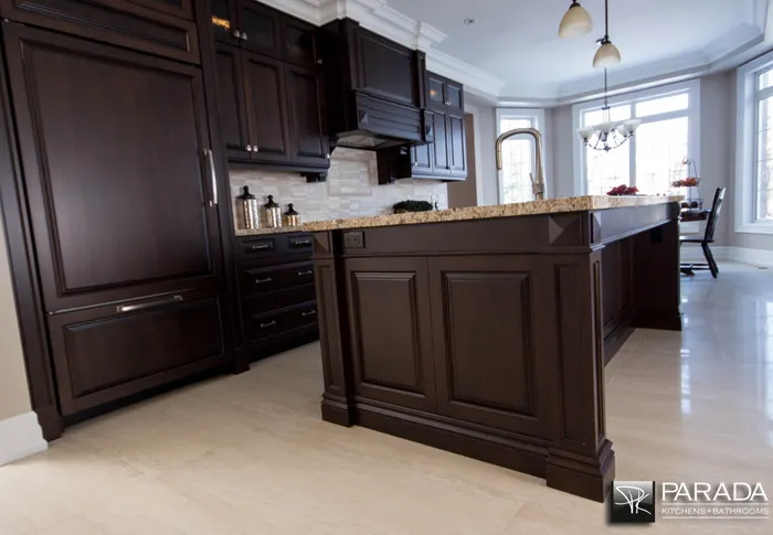 Traditional Kitchen Cabinets
