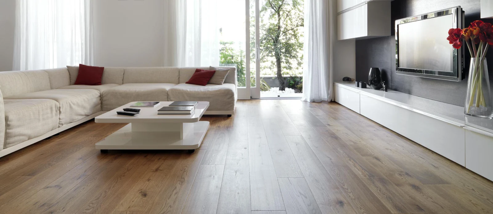 CARPETING & FLOORING INSTALLATION