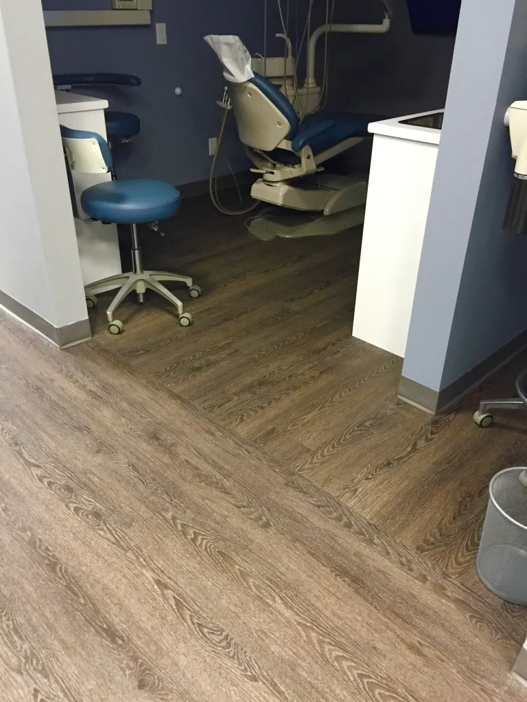 LOOSE LAY  But& Lay LVT 