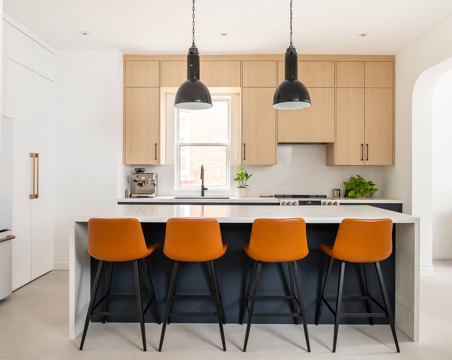 Neoclassical Charm & Contemporary Interior Design