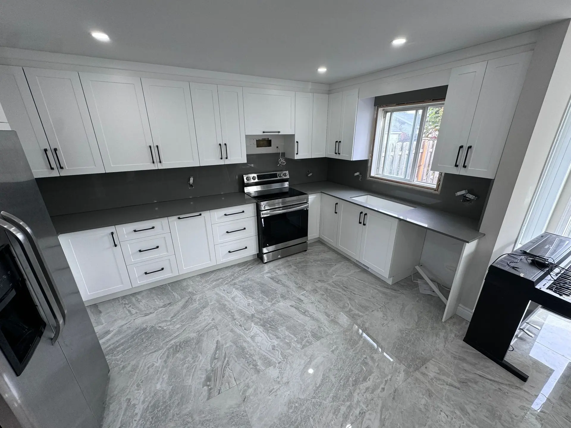 Countertop & Wall Makeover